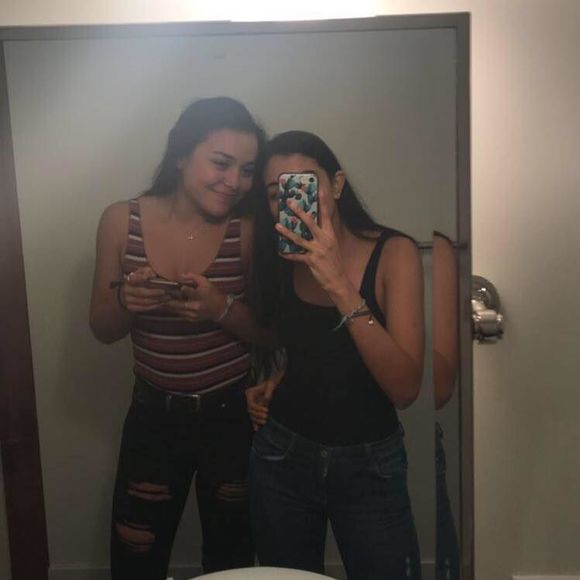 Meet your Posher, Ella - Picture 1 of 1